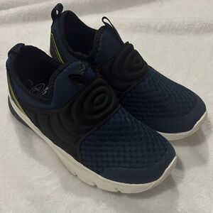 Athletic Works Kids Navy and Black Sneakers